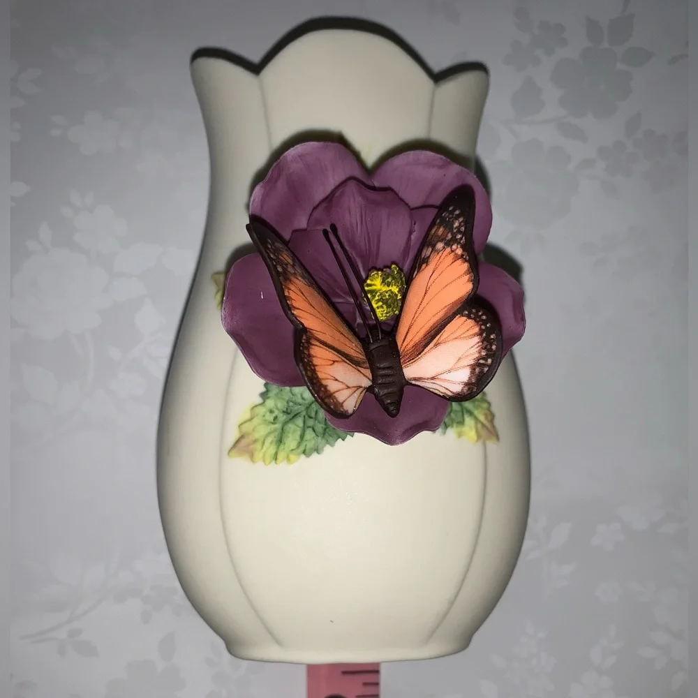 EUC 3-D Butterfly Bud Vase: Enesco Artisan-Crafted Ceramic Mini-Vase, Vintage